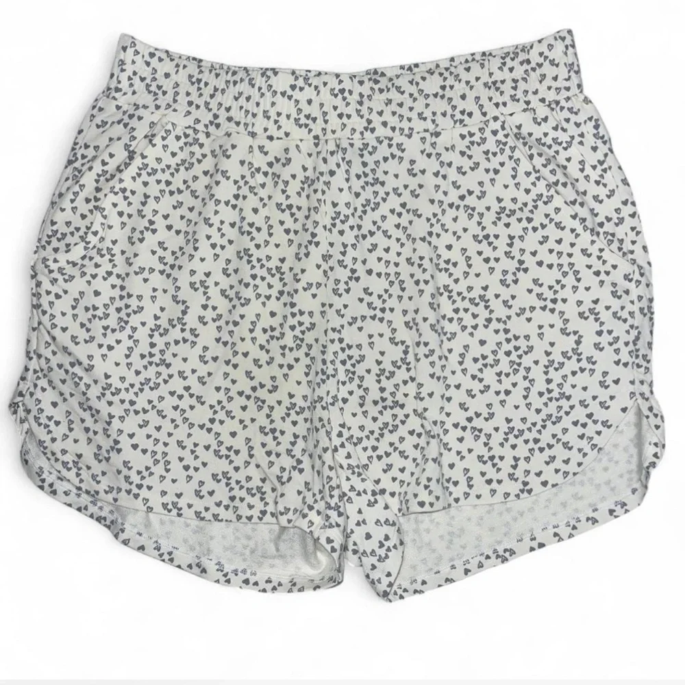 DYI Define Your Inspiration Heart Print Shorts Large White